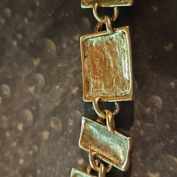 Goldtone Red Green Bracelet - Picture 4 of 4